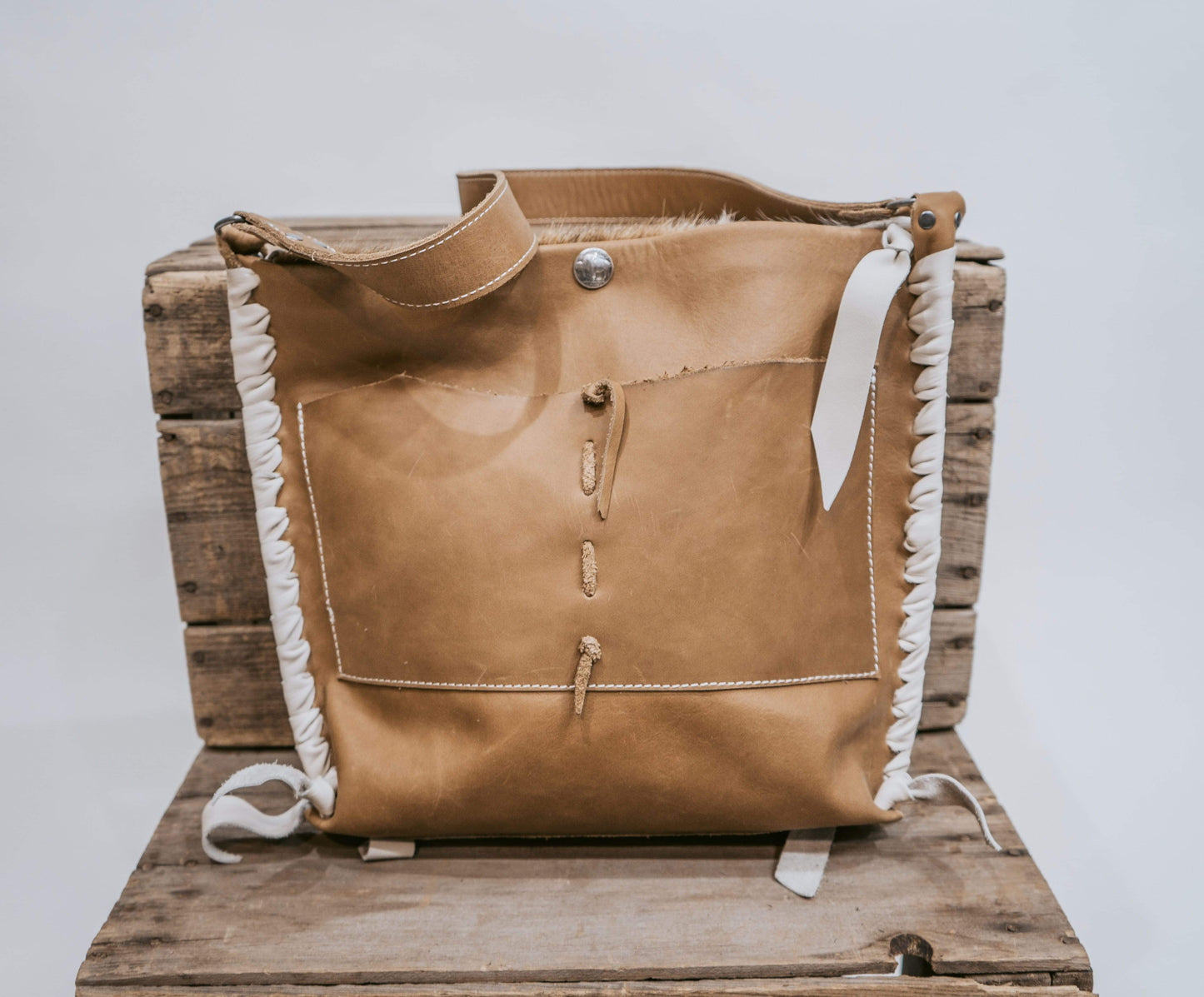 Forward Boutique Hair ON Palomino tote